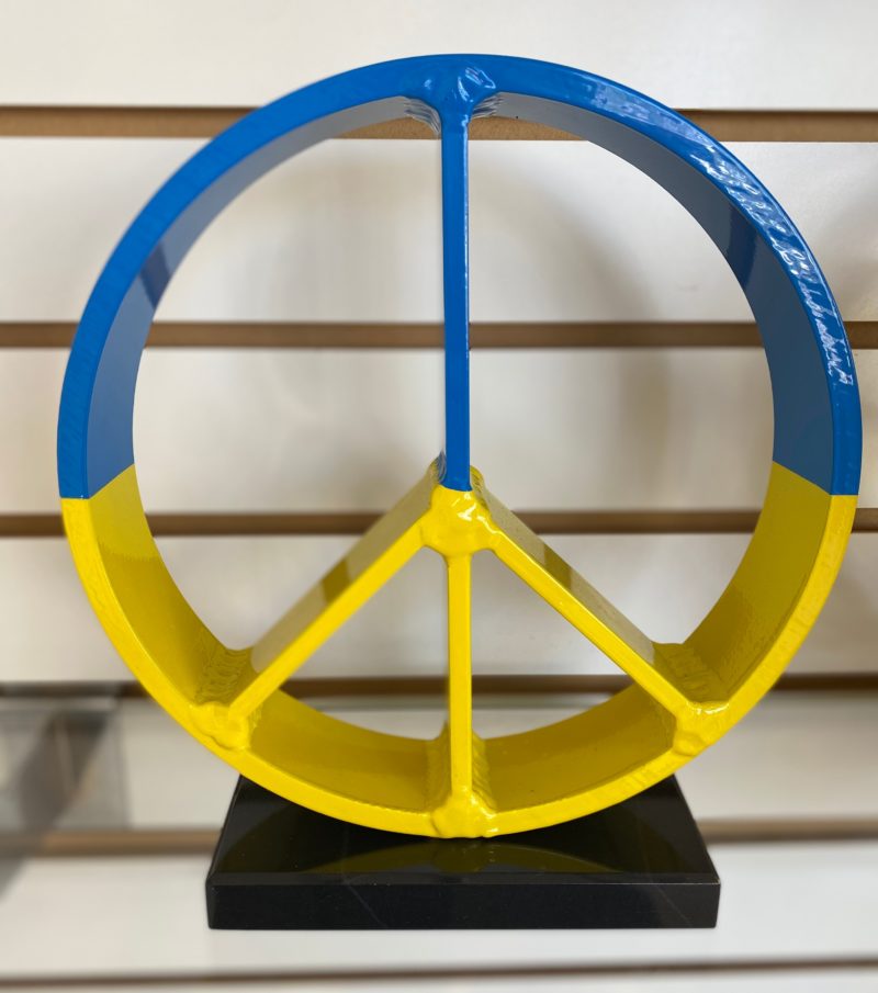 Tabletop Ukrainian Peace Sign